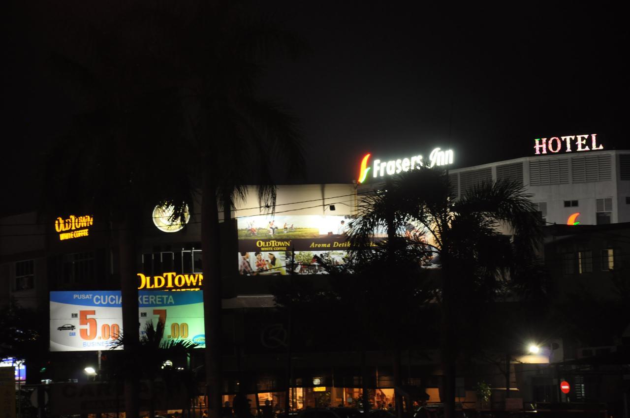 Frazel Inn Hotel Parit Buntar Exterior foto